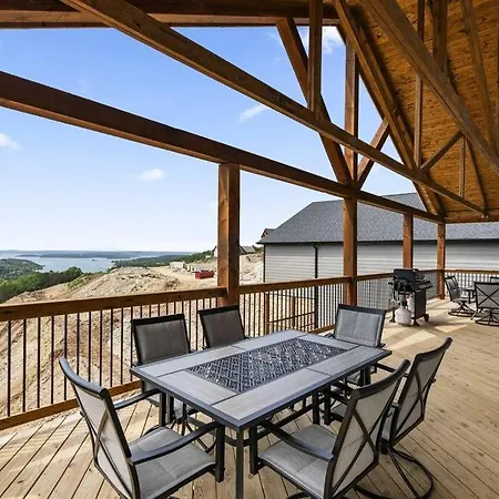 The Lake Fish-Amazing Views-Sleeps 24-Indoor-Outdoor Pools Branson Exterior photo