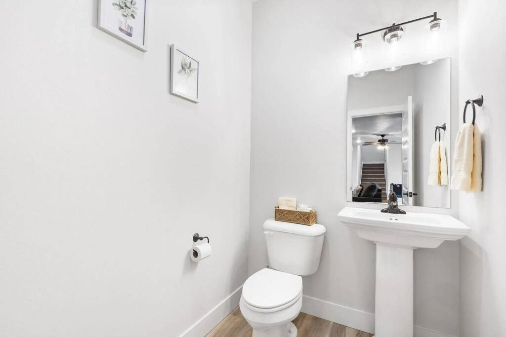 Holiday home The Fish-amazing Views-sleeps 24-indoor-outdoor Pools